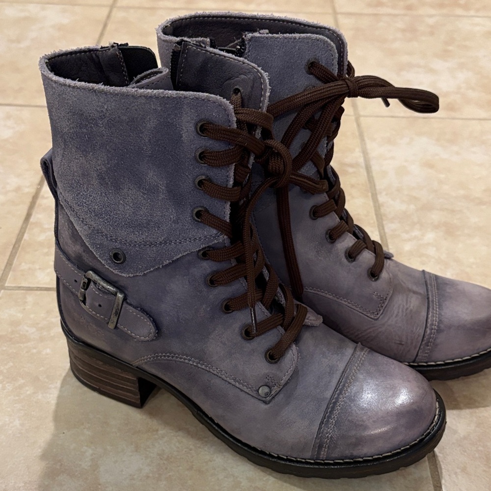 Taos Footwear Women's Combat Boots in Purple and Brown